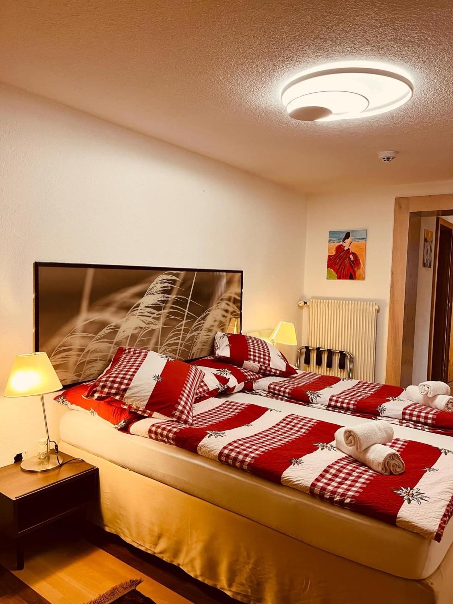 Hotel Rhoneblick Guttet-Feschel Ngoại thất bức ảnh